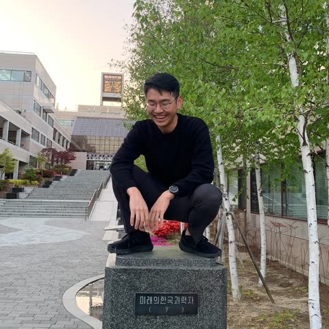 Joonho Lee